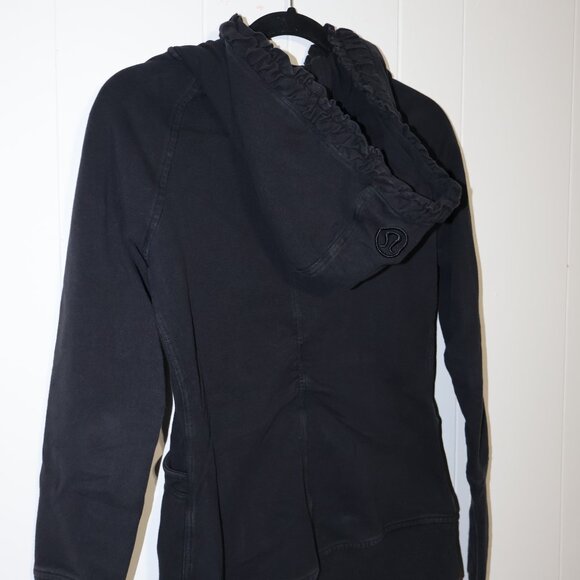 Lululemon Scuba Zip Hoodie – Women’s (Size - M) - Picture 8 of 8